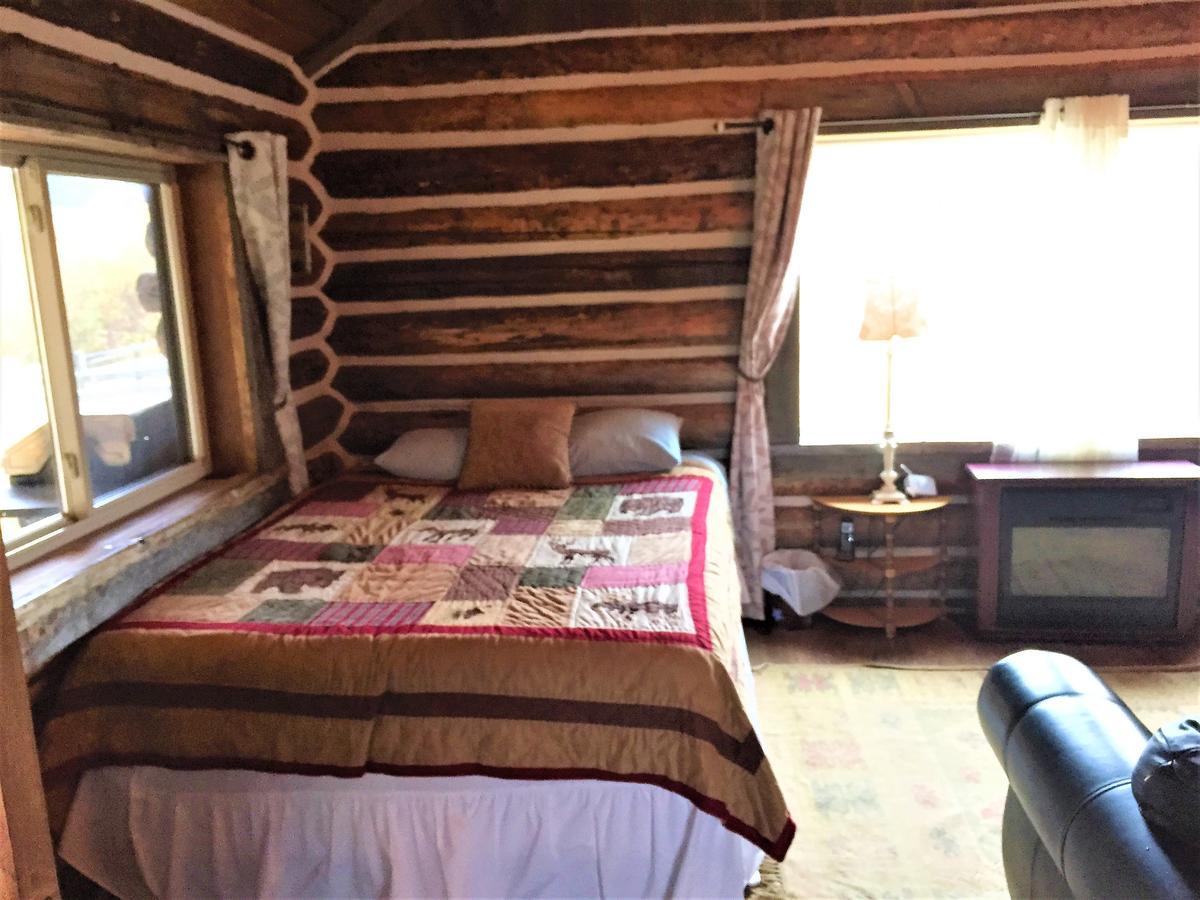 Creek Cabin Gardiner Ngoại thất bức ảnh