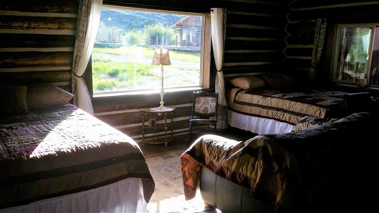 Creek Cabin Gardiner Ngoại thất bức ảnh